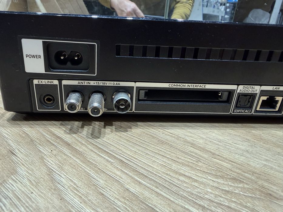 Samsung one connect SOC1002N