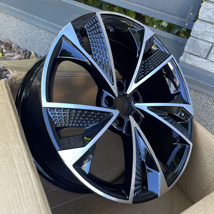 Диски Audi R18 R19 5/112 Ауді A3 A4 A5 A6 C7 C8 A7 A8 Q3 Q4 Q5 e-tron