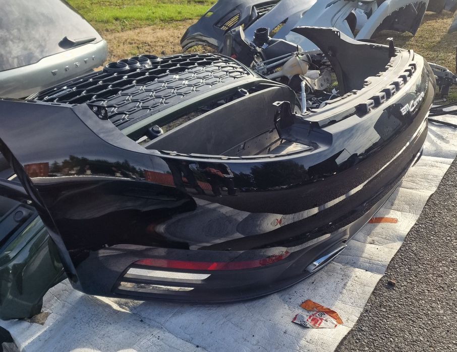 Porsche carrera 911 992 бампер задній