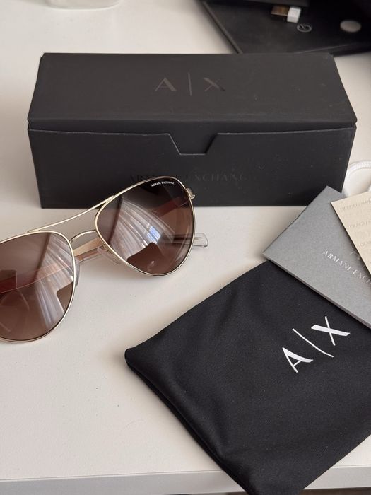 Жіночі сонцезахисні Armani