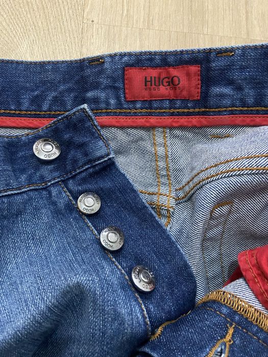 Hugo Boss W33 L32  spodnie niebieskie jeansy dżinsy