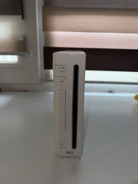 Консоль Nintendo Wii європейського регіону з флешкою з іграми на 16 гб