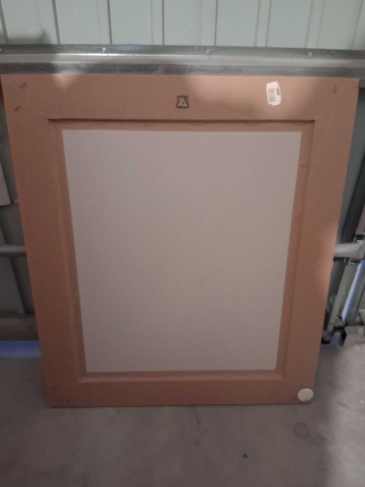 Espelho com moldura em madeira (maciça)