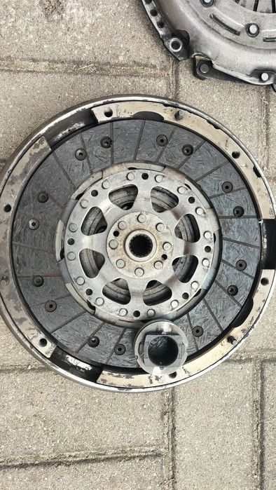 Sprzęgło z dwumasą citroen C4 Picasso 1,6 HDi 2007