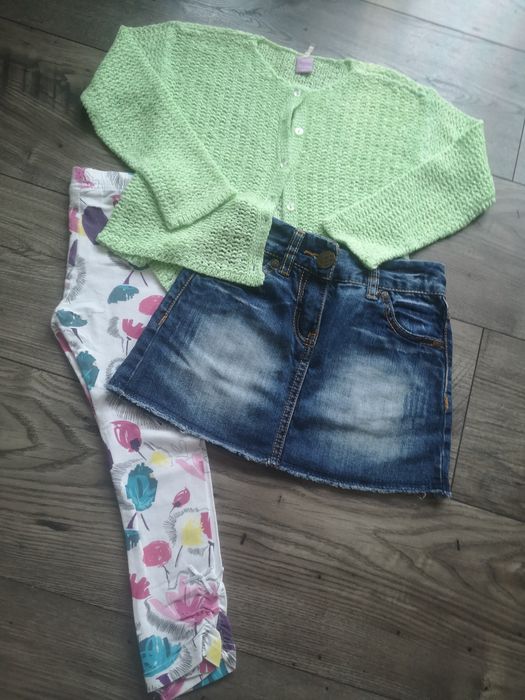 Zestaw ubrań r. 104