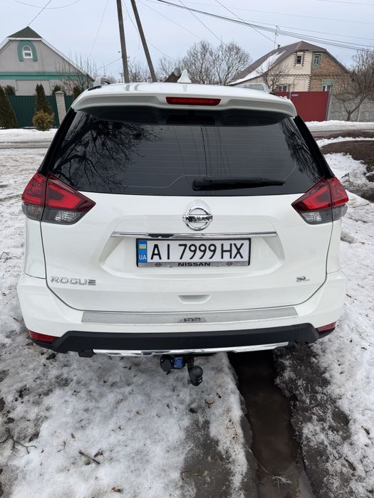 Nisan Rogue Нісан Рог