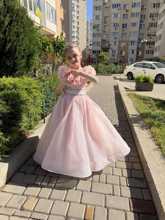 Сукня святкова на випускний