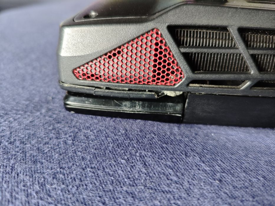 Laptop msi gt72 2qe dominator pro win10 gtx980 16gb i7 256gb pcie SSD