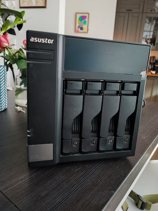 As6004u moduł rozszerzający asustor
