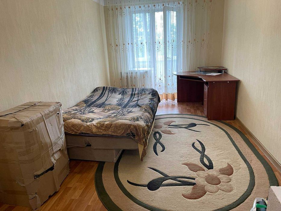 (3) Продам 3-кімнатну квартиру Ленінський район 1736