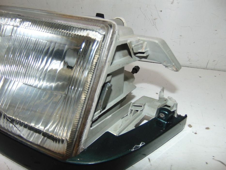 Alfa Romeo 33 faróis