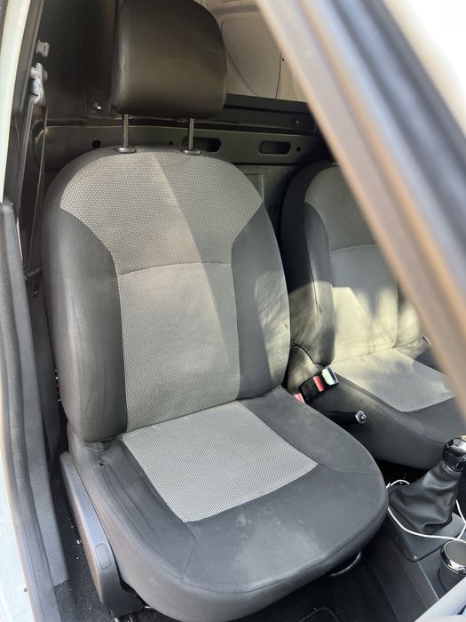 banco , volante e farolins dacia dokker / sandero / duster
