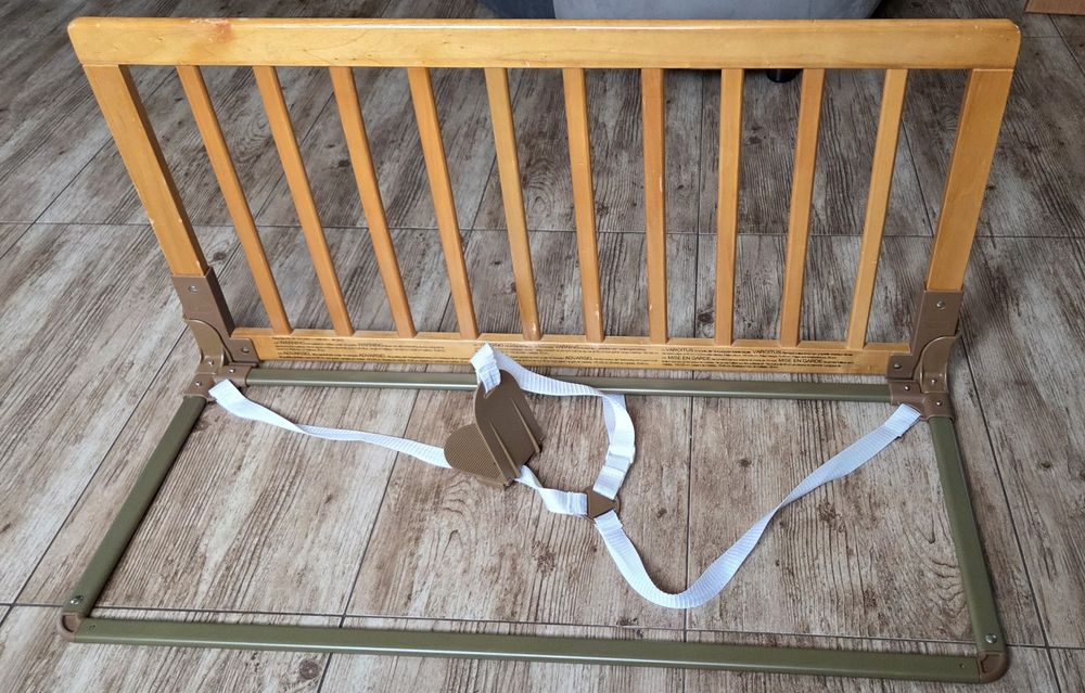 Barierka drewniana ochronna do łóżka dziecka