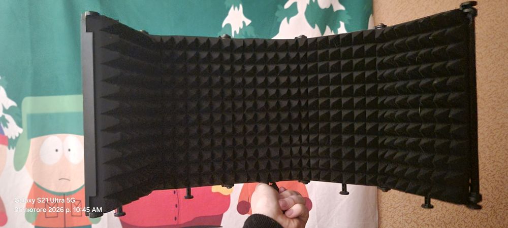 Акустичний мікрофонний екран