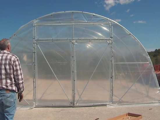 Estufa 6 x 60 m com cobertura 200 μm