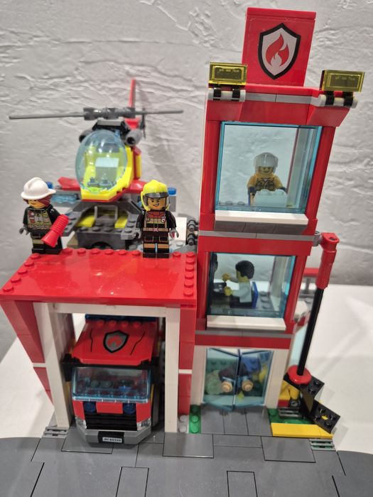 Lego remiza strażacka nr 60320 wiek 6+