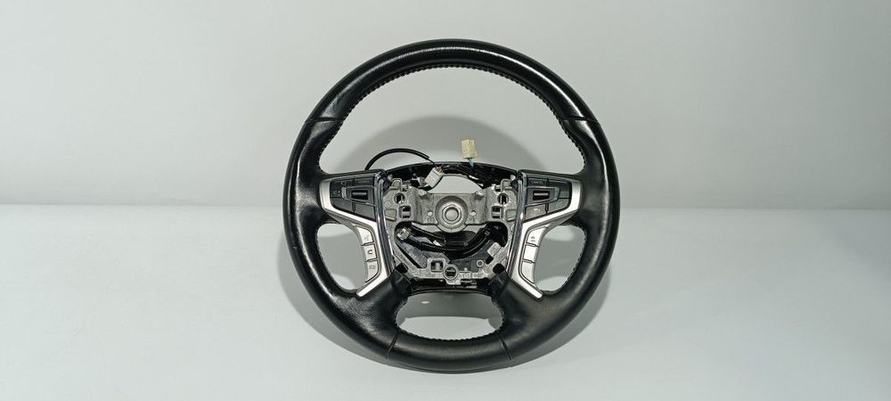 VOLANTE MITSUBISHI OUTLANDER (GF0) PHEV KAITEKI 4WD