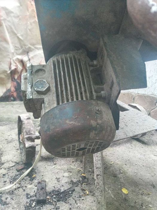 Бетономешалка ~100 л, 220В