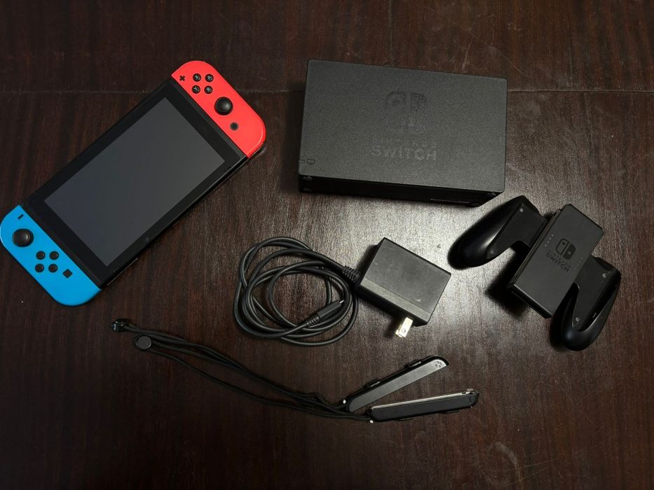 Nintendo Switch Completa + 3 Jogos