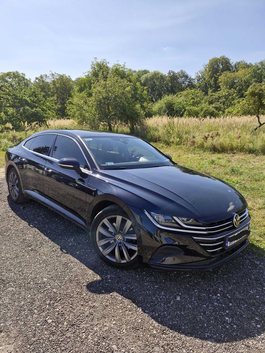 Przewóz osób. Licencjonowany prywatny kierowca na telefon Usługi taxi