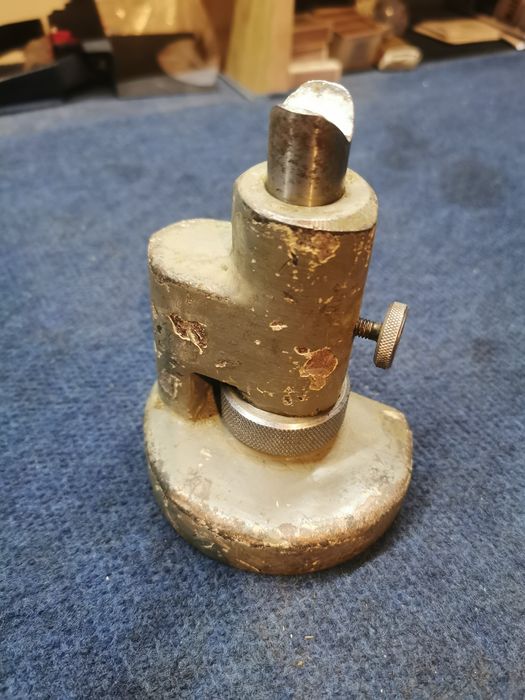 Podtrzymka do podzielnicy, konik