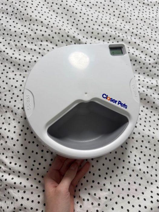 Automatyczny podajnik karmy dla zwierząt Closer Pets