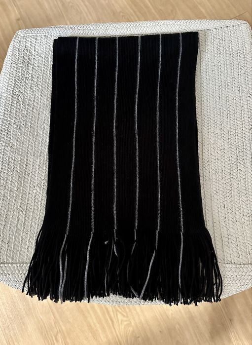 Cachecol preto (unissexo)