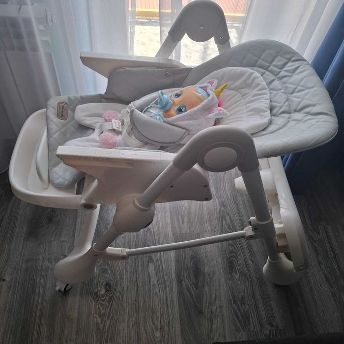 Б/у дитячий стільчик для годування Carrello