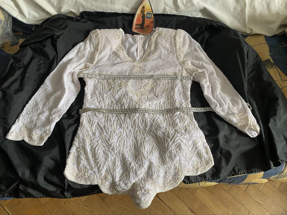 Блузка шовкова біла розшита бісером і паєтками НОВА