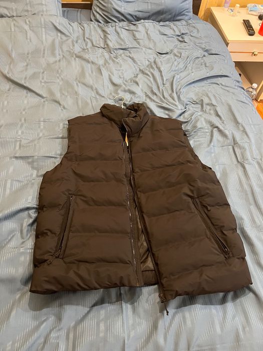 Продам Желетку H&M