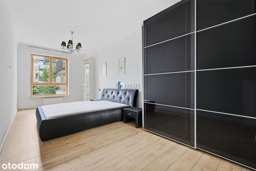 przestronny apartament z miejscem postojowym