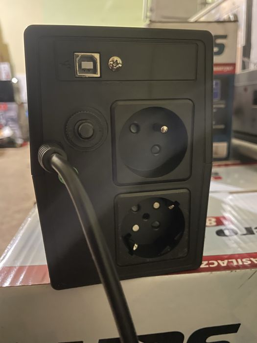 Джерело безперебійного живлення (UPS) Volt Polska Micro UPS 800VA