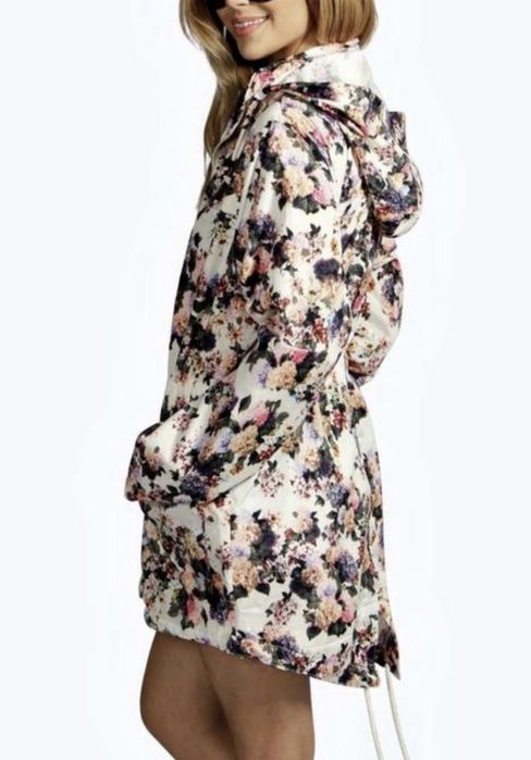 Вітровка плащ дощовик. Розмір S,,M