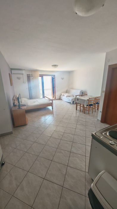 chorwacja apartamenty przy Rivierze Omiś