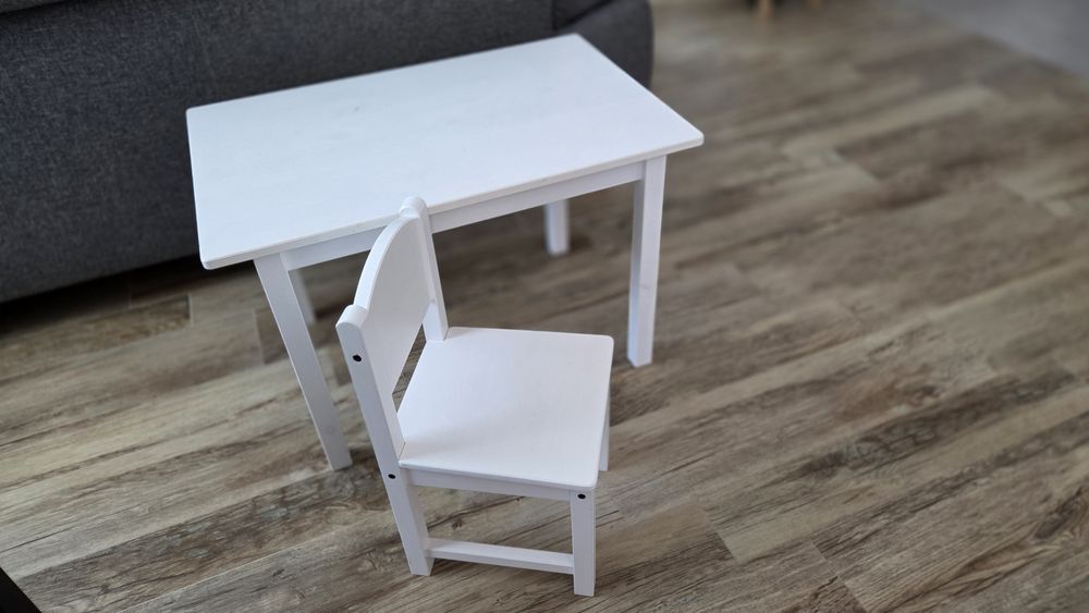 Stolik z krzesełkiem Ikea SUNDVIK