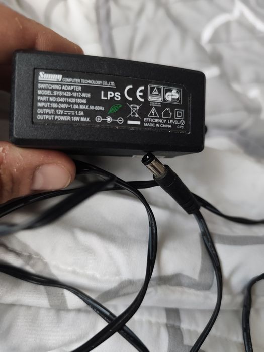Zasilacz input 1,0 a output 1,5 a