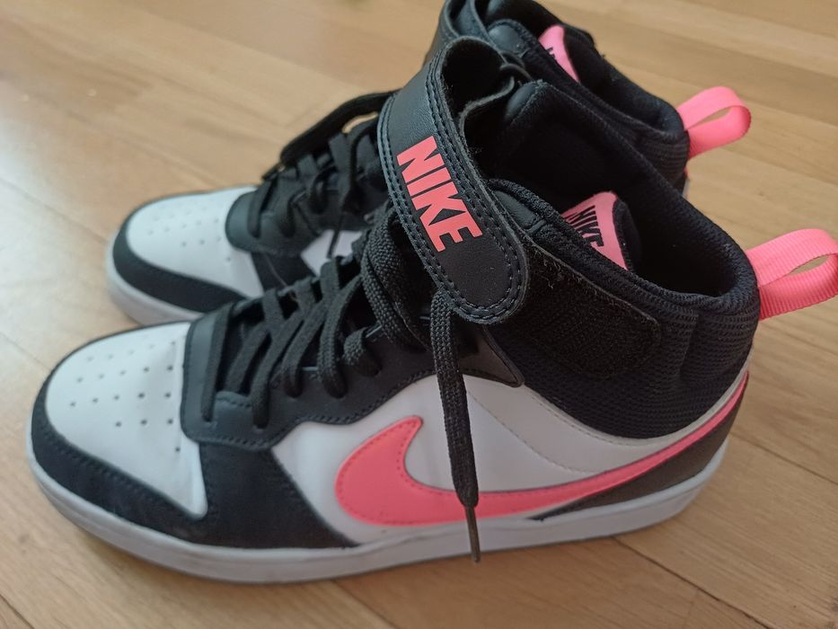 Buty młodzieżowe Nike rozm. 38