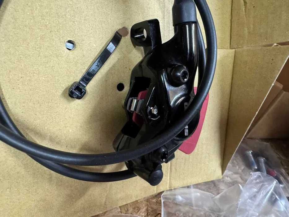 Nowy komplet hamulcow Sram Level Ultimate Stealth Carbon Ultimate 1