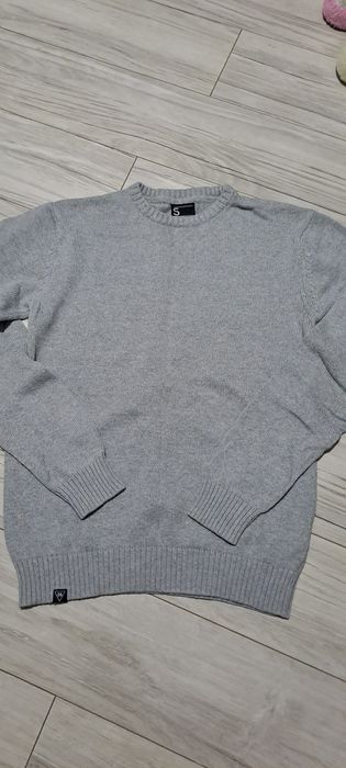 Szary sweter Cropp