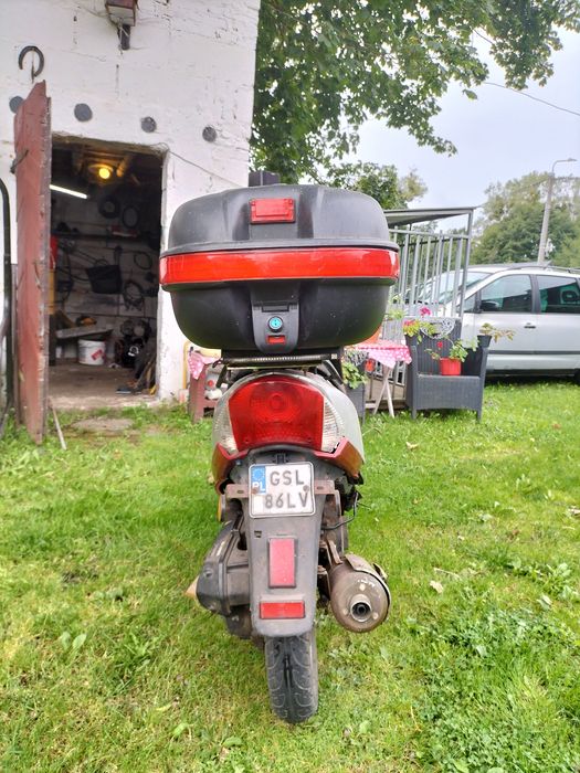 Skuter ,zarejestrowany +silniki,+pily