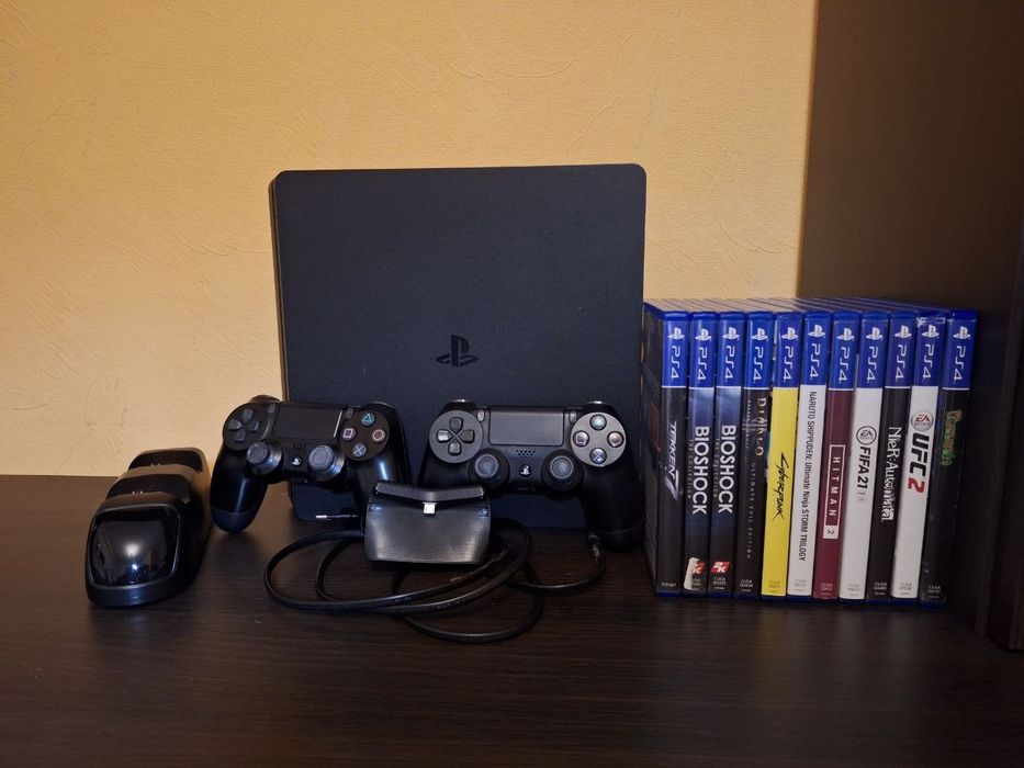 Playstation 4 Slim