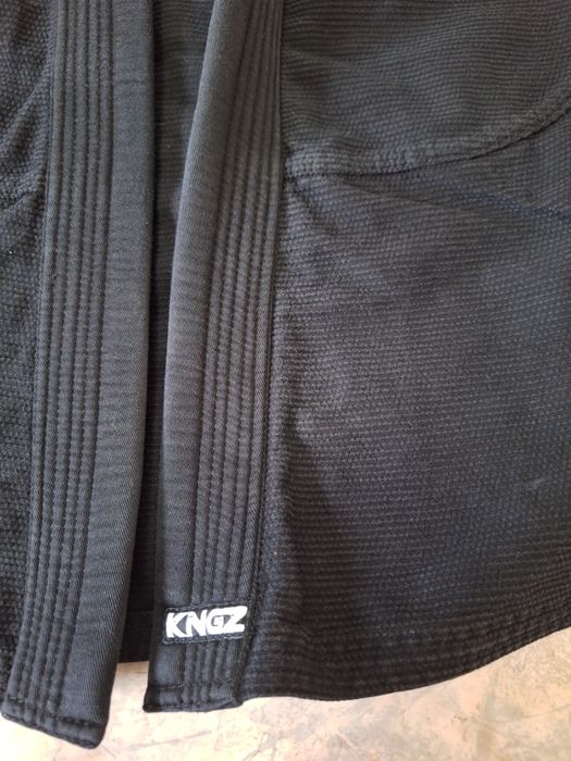 Кимоно для бразильского джиу-джитсу (BJJ) бренда Kingz.