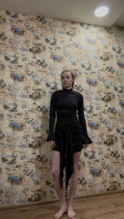 Вечернее трендовое платье