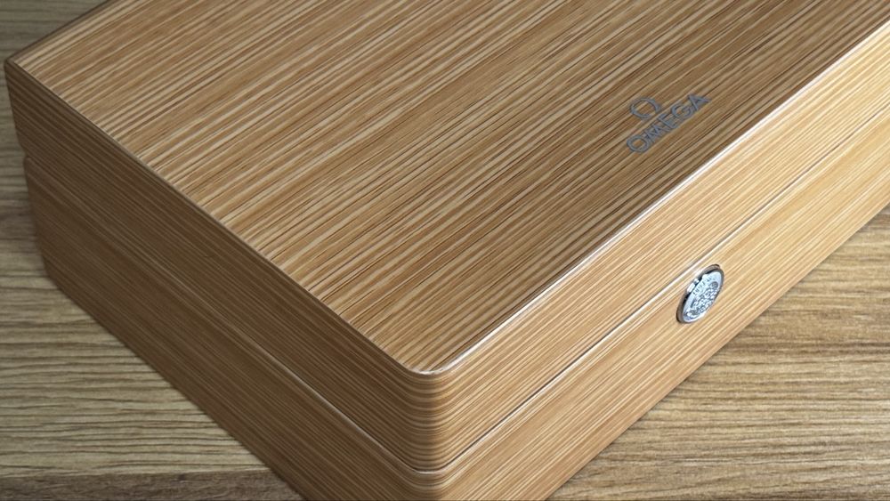 Caixa Omega igual a nova