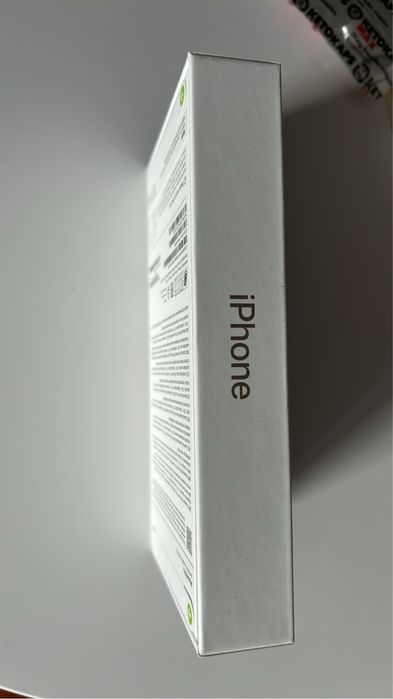 Iphone 16 pro Desert titanium