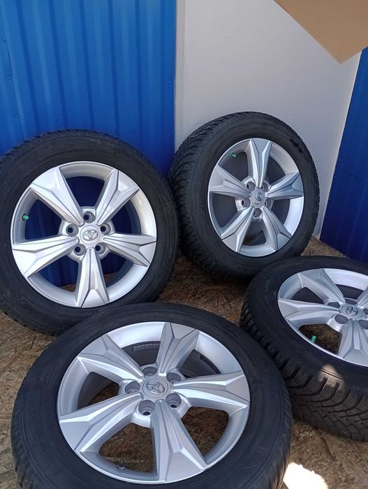 Koła Zimowe Toyota Corolla Cross CH-R 1 5x114,3 R17 6,5j ET45 215/60 R17 100V Falken Eurowinter HS01 SUV