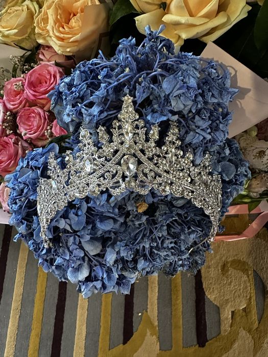 Корона для весільної зачиски