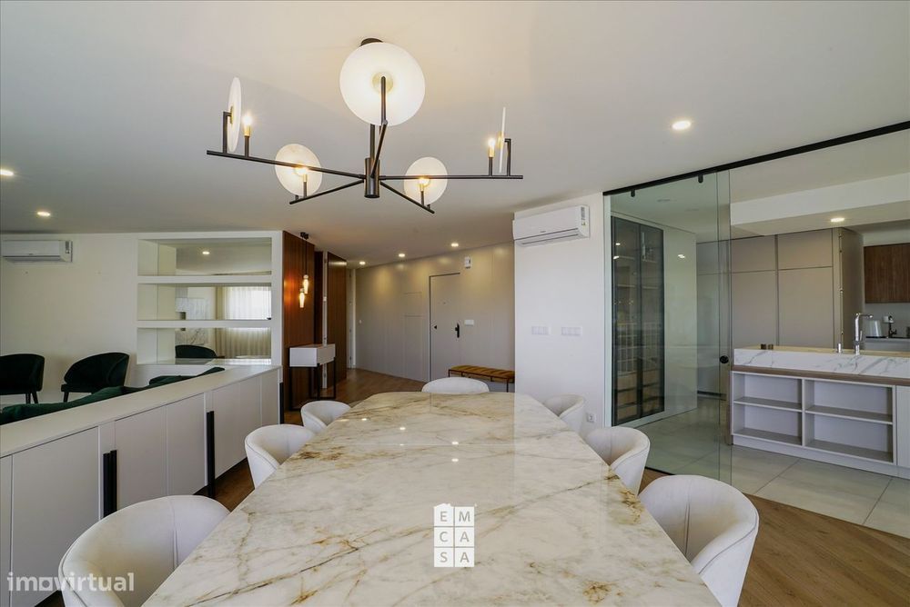 Apartamento T4 de Luxo para Arrendamento | Centro de Oliveira de Azemé