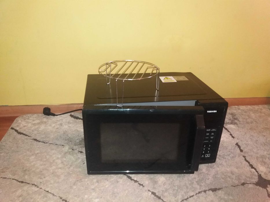 Mikrofala Toshiba mm-eg23p(bk)