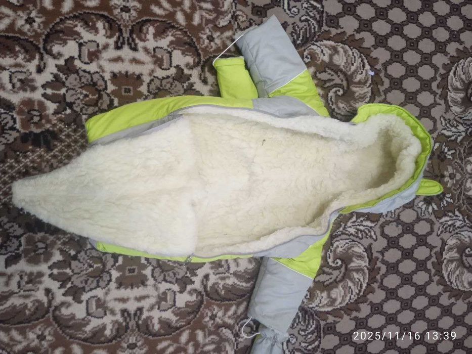 Продам дитячий зимовий комбінезон